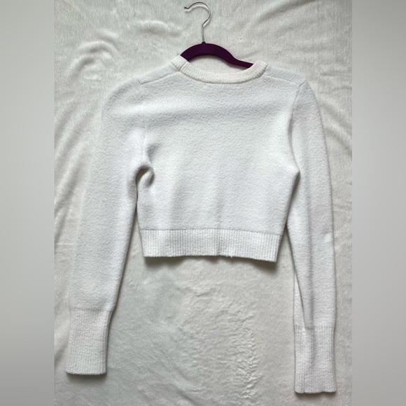 Zara, woman size medium white sweater - Picture 2 of 2
